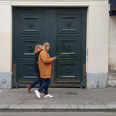 דירה Pres Du Gare De L'est פריז